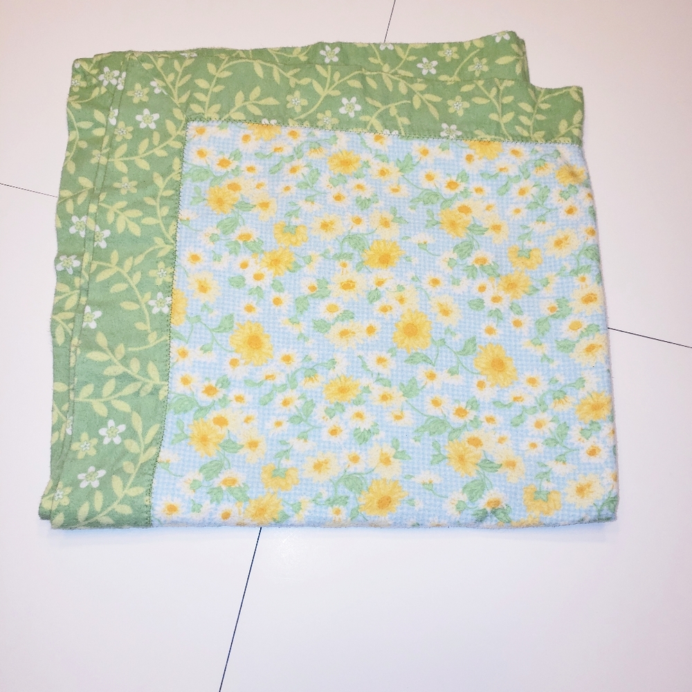 Toddler blanket lap blanket sunflower daisy print